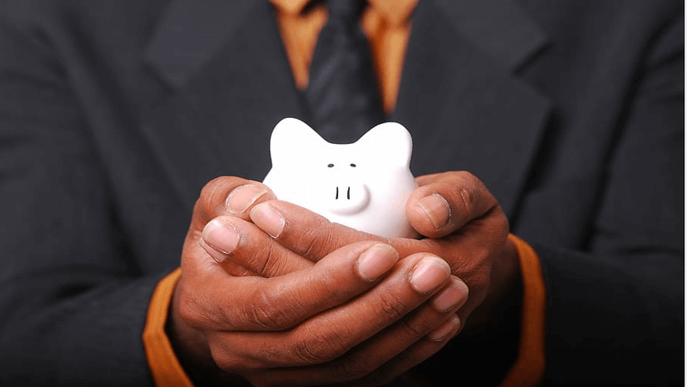 Сбережения и Инвестирование: Как научиться делать две вещи одновременно